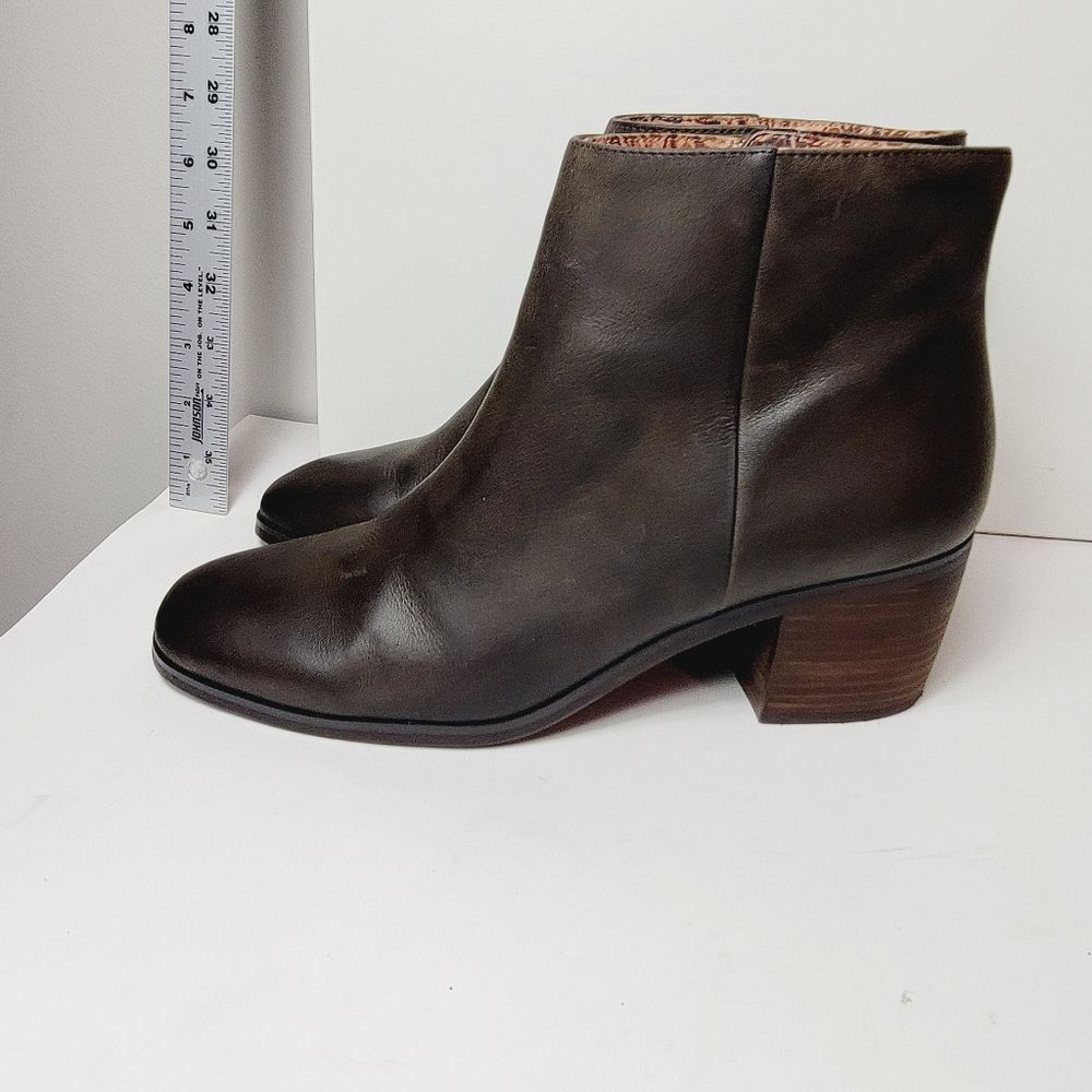 Lucky Brand Malvelia Rustic Grey Leather Ankle Boot Size 10 - Picture 6 of 12